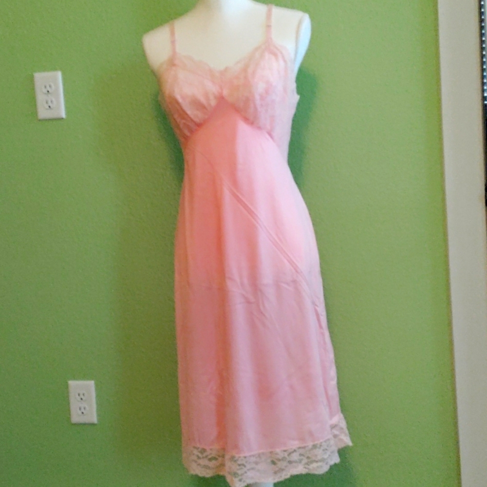 Pink Vintage Vanity Fair Slip